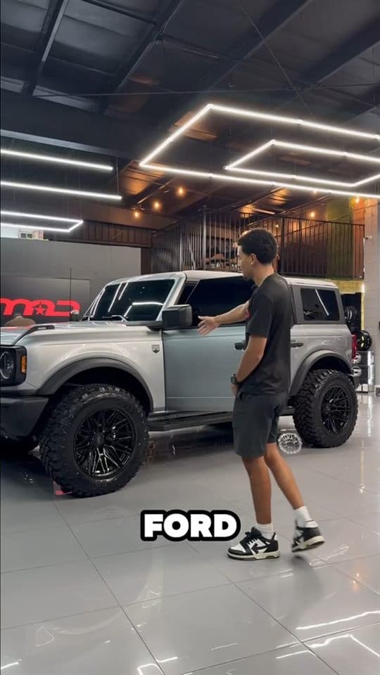 Ford Bronco — Walkaround of the finished build (Performance Suspension video)