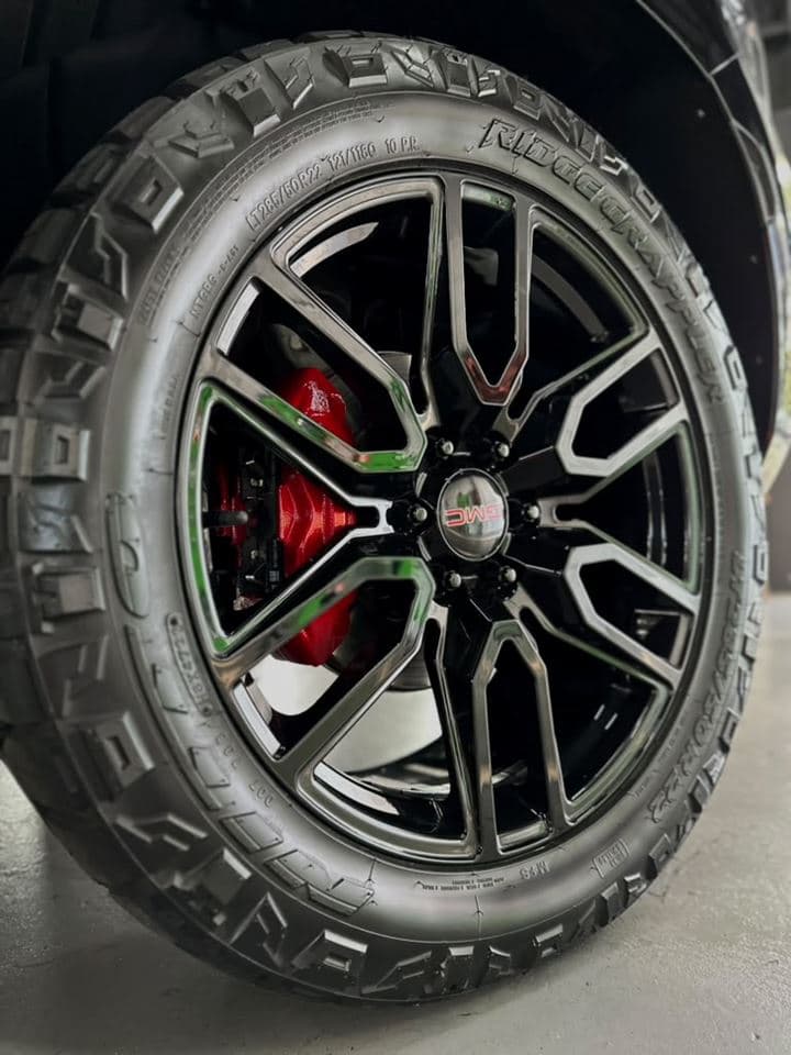 GMC Yukon — 22-inch wheels on Nitto Ridge Grapplers (Rims & Tires)
